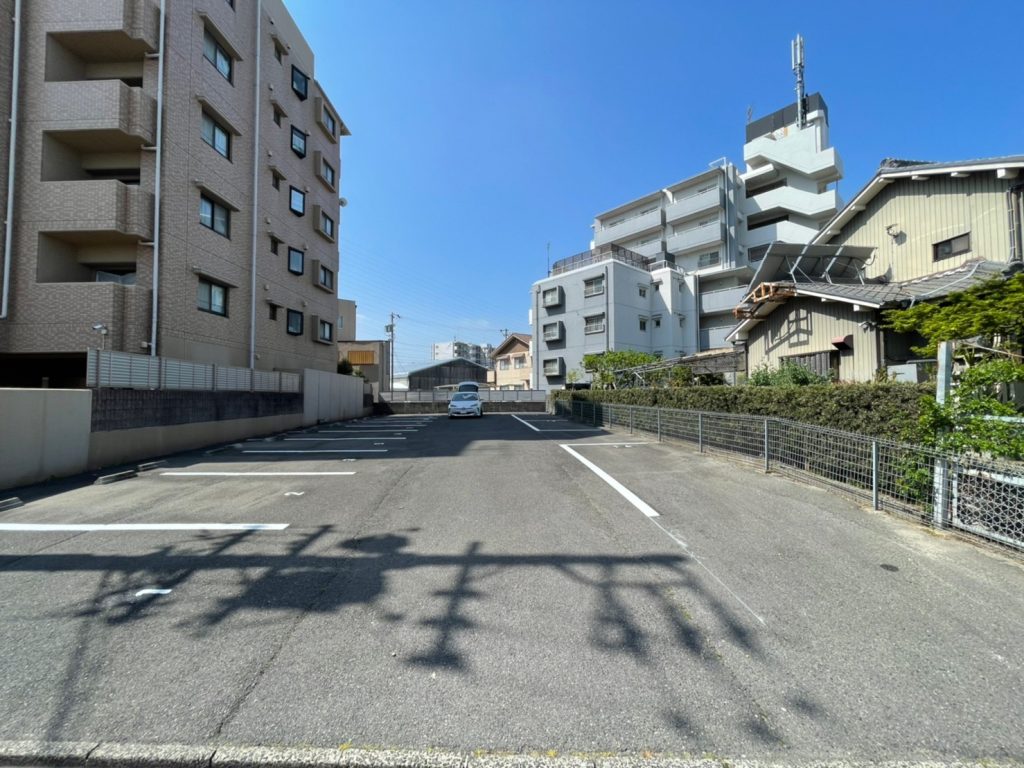 名古屋市　港区　月極駐車場　塗り替え工事